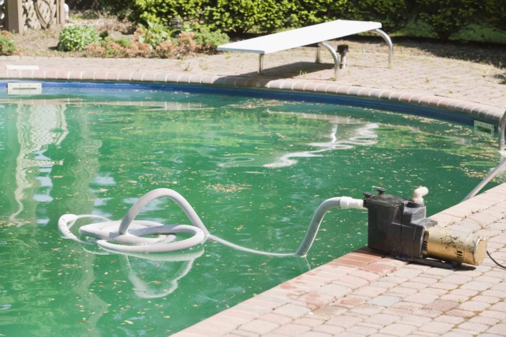 entretien piscine sol